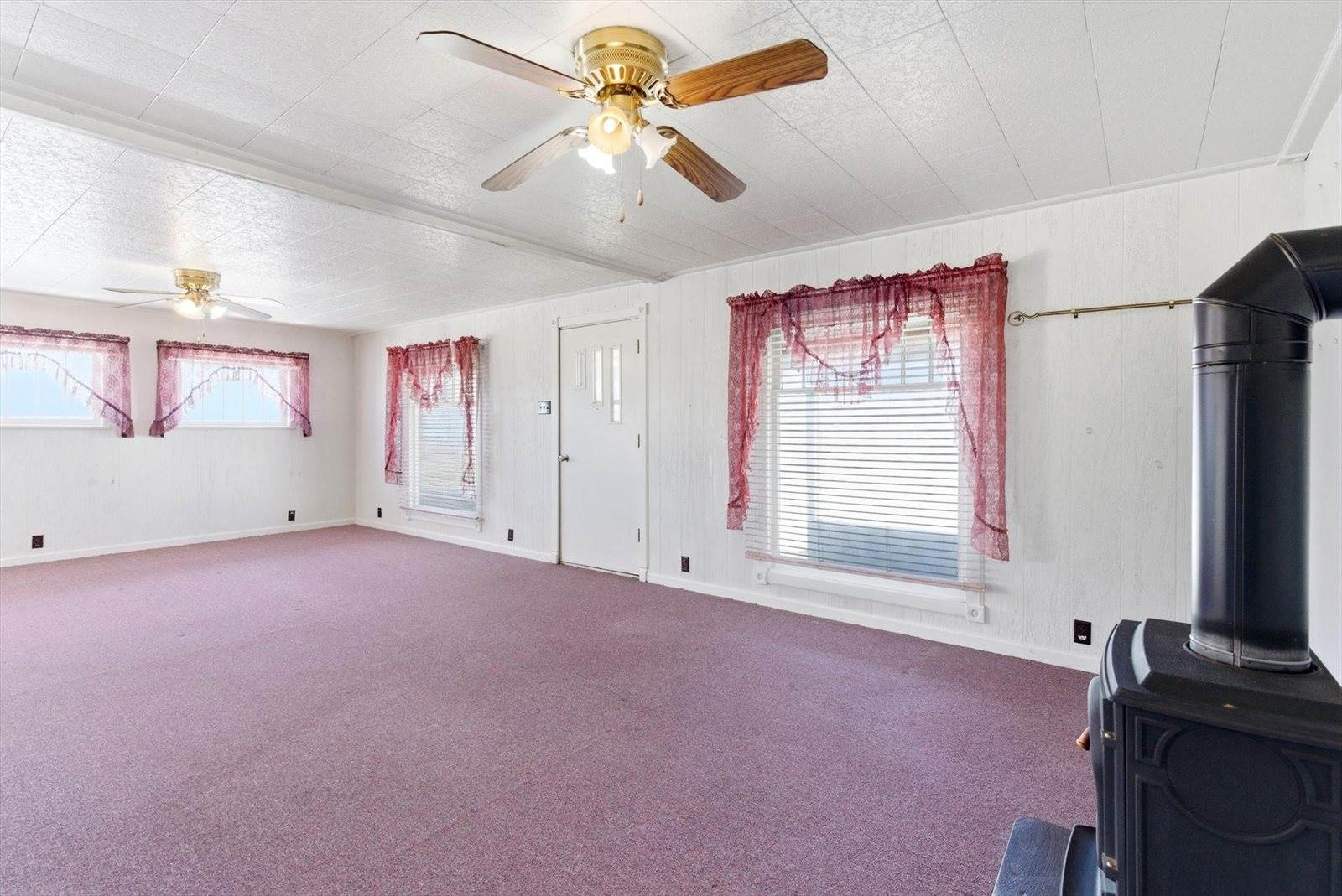 19 5th Avenue West, Kalispell, MT 59901