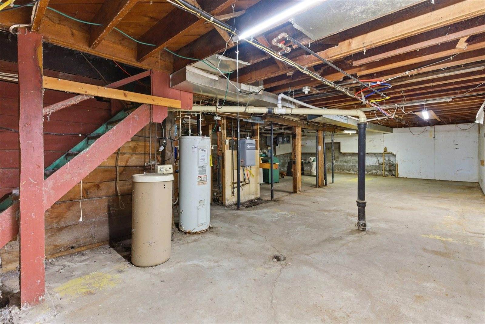 19 5th Avenue West, Kalispell, MT 59901