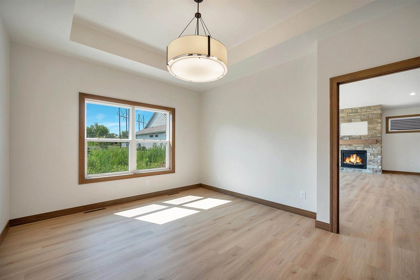 2387 Whispering Wind Lane, Green Bay, WI 54303