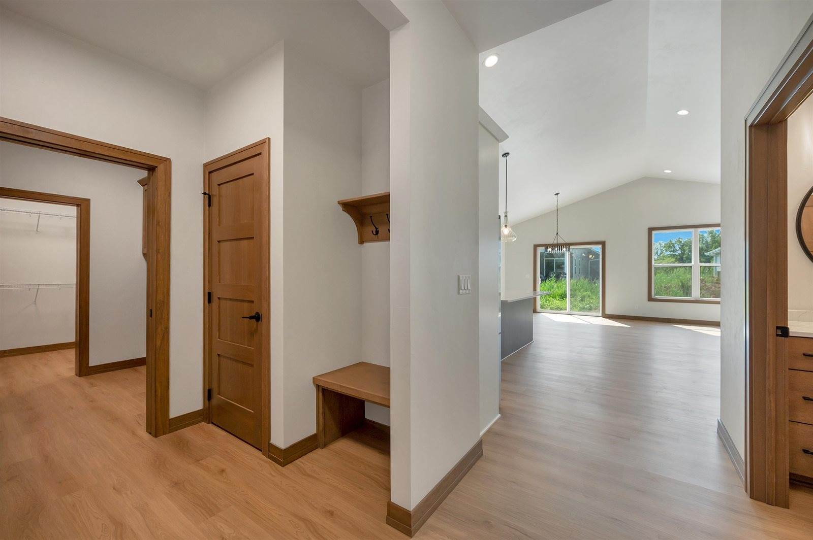 2387 Whispering Wind Lane, Green Bay, WI 54303
