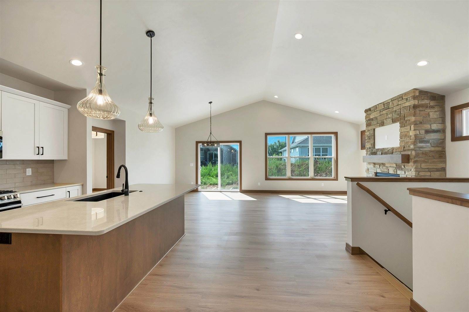 2387 Whispering Wind Lane, Green Bay, WI 54303