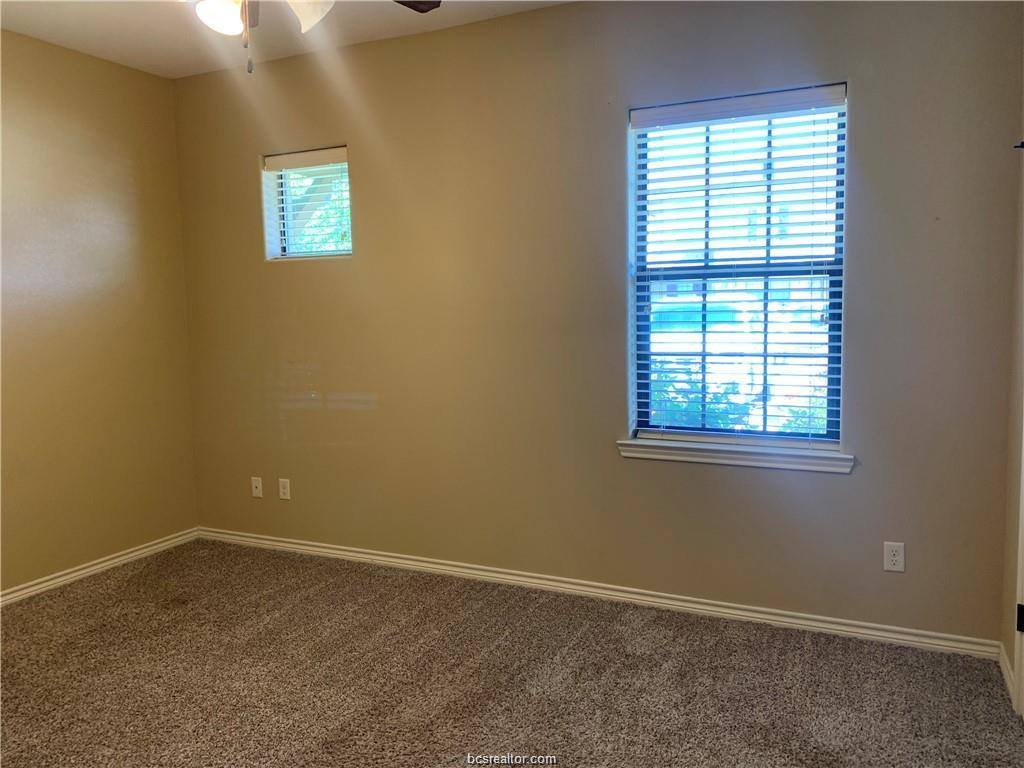 3329 Lieutenant Avenue, College Station, TX 77845