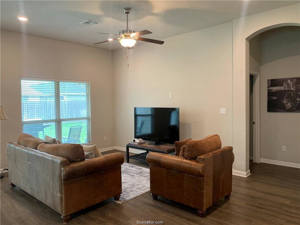 2002 Polmont Drive, Bryan, TX 77807