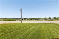 21907 McClellan Drive, Gretna, NE 68028