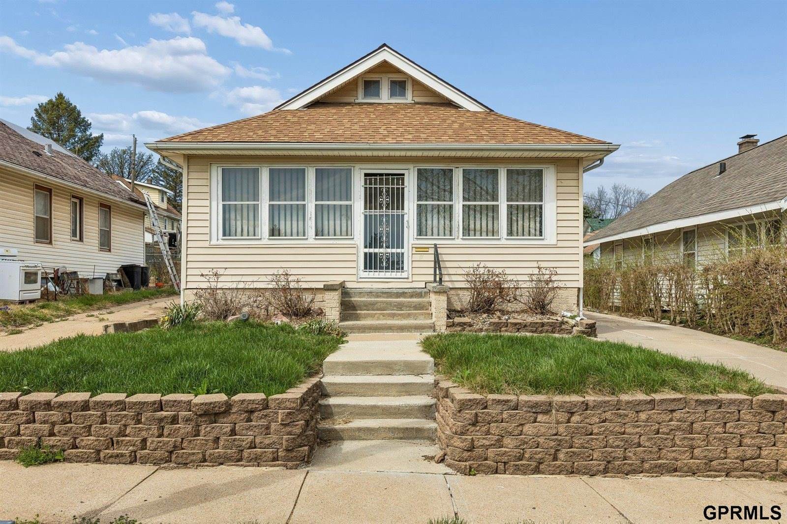 424 Grover Street, Omaha, NE 68108