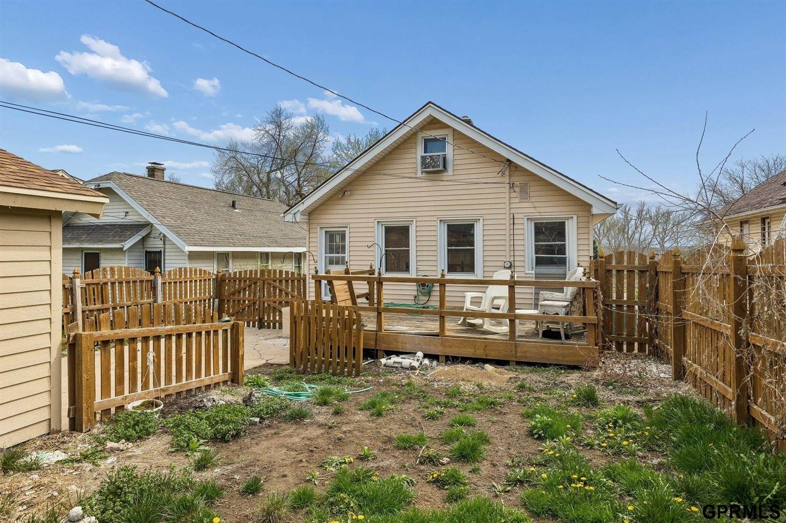 424 Grover Street, Omaha, NE 68108