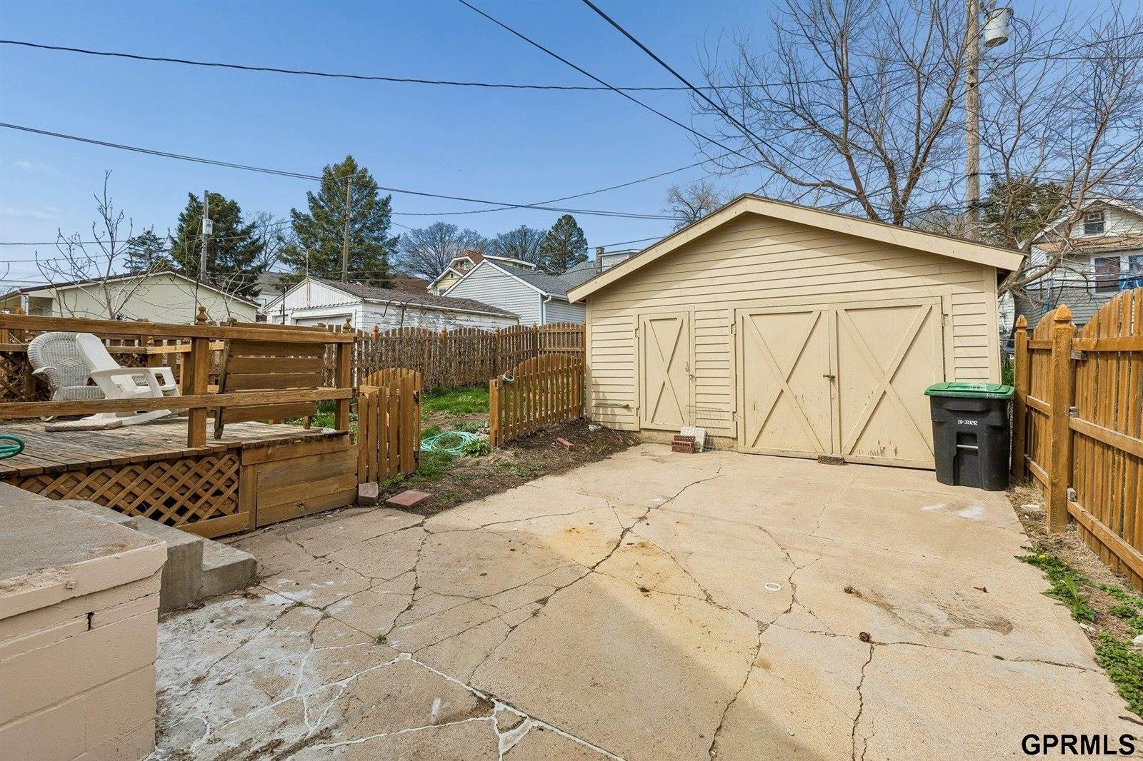 424 Grover Street, Omaha, NE 68108