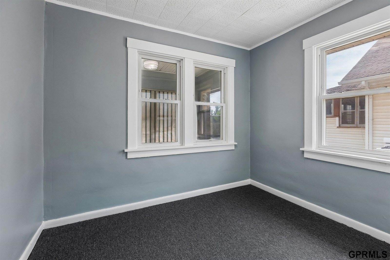 424 Grover Street, Omaha, NE 68108