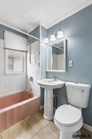 424 Grover Street, Omaha, NE 68108