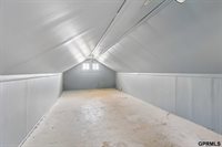 424 Grover Street, Omaha, NE 68108