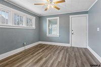 424 Grover Street, Omaha, NE 68108