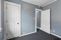 424 Grover Street, Omaha, NE 68108