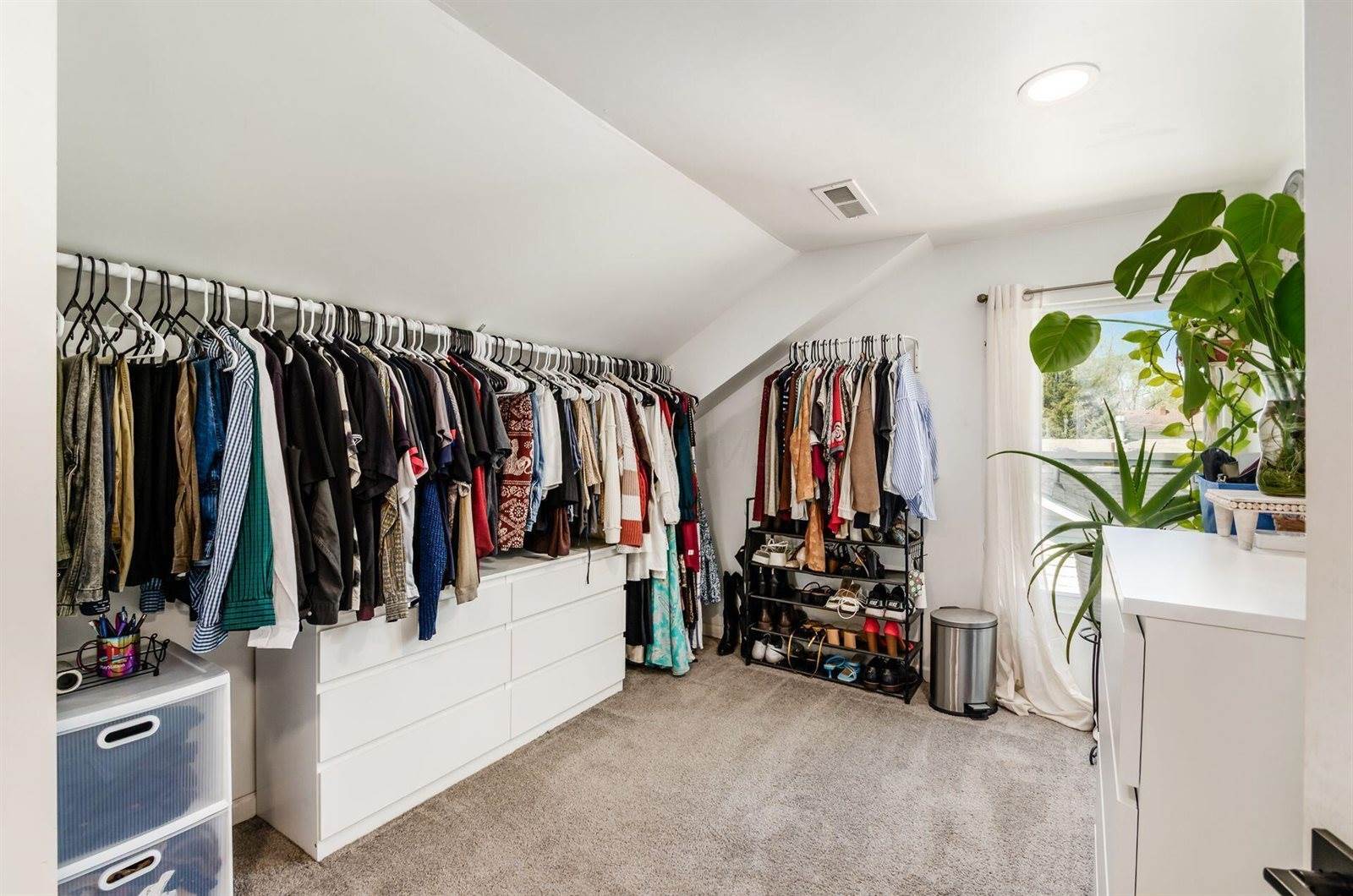 2058 Briarwood Avenue, Columbus, OH 43211