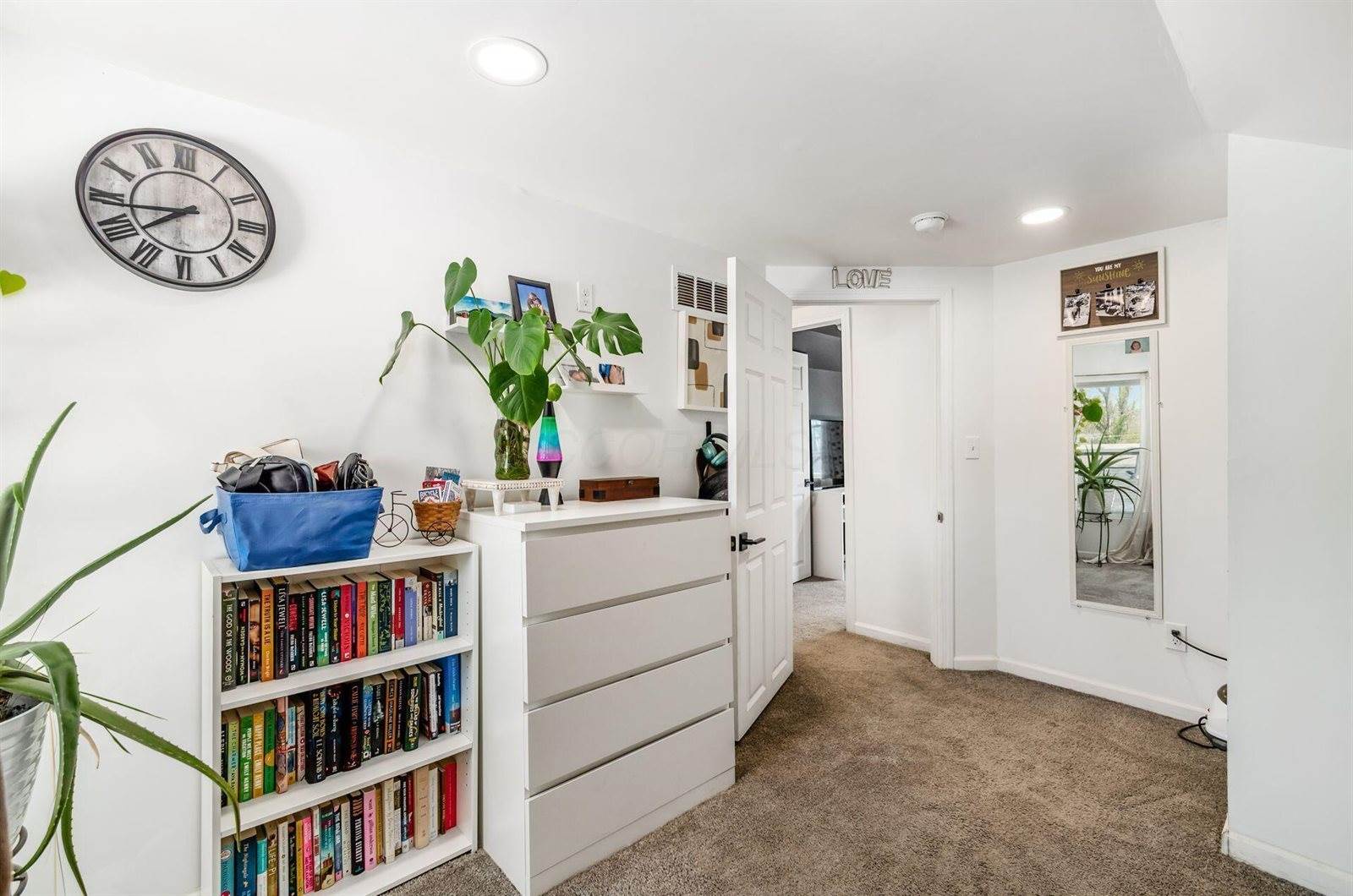 2058 Briarwood Avenue, Columbus, OH 43211