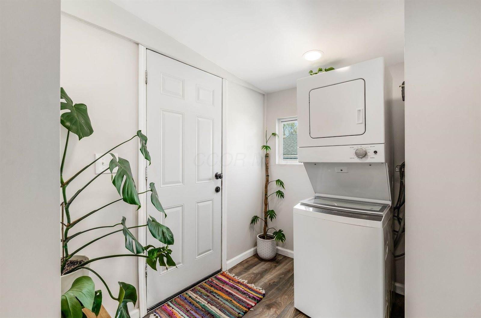 2058 Briarwood Avenue, Columbus, OH 43211