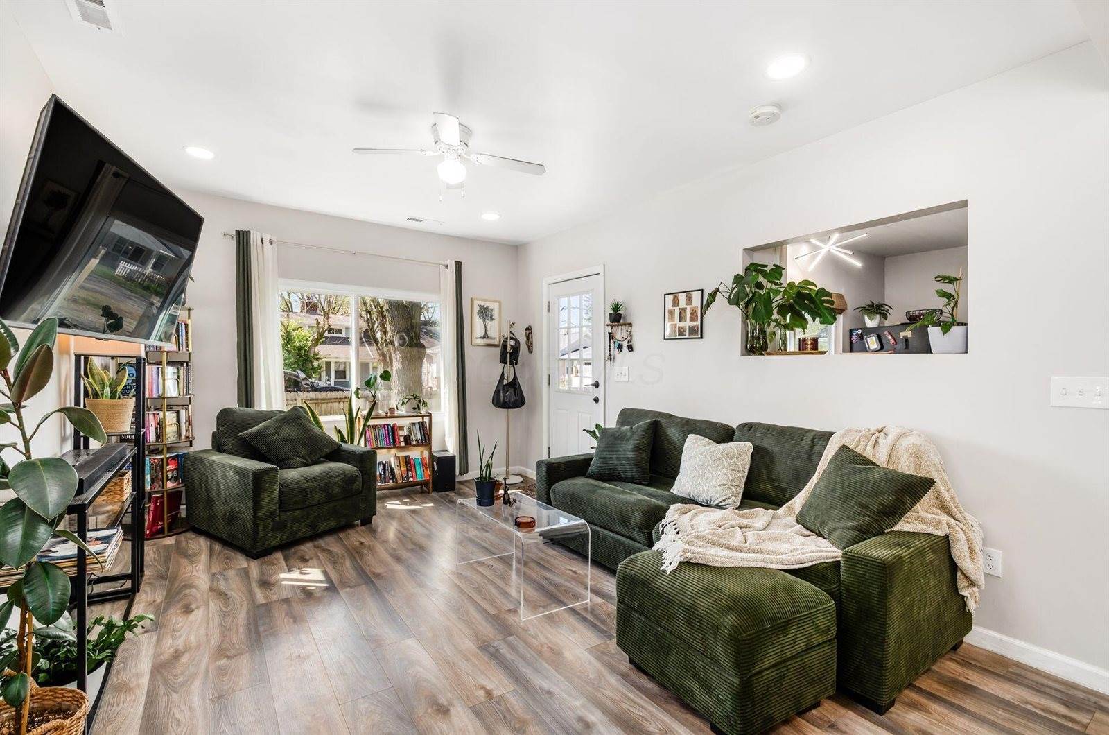 2058 Briarwood Avenue, Columbus, OH 43211