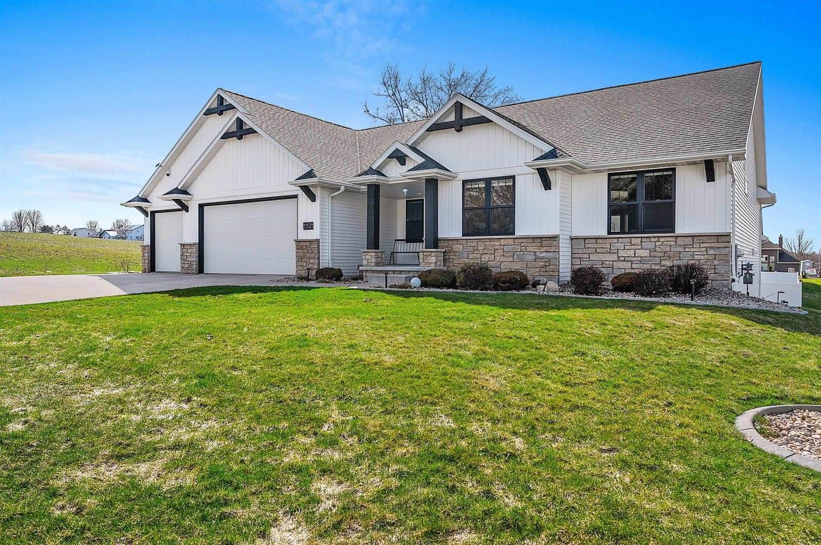 1101 Branigan Way, Green Bay, WI 54311