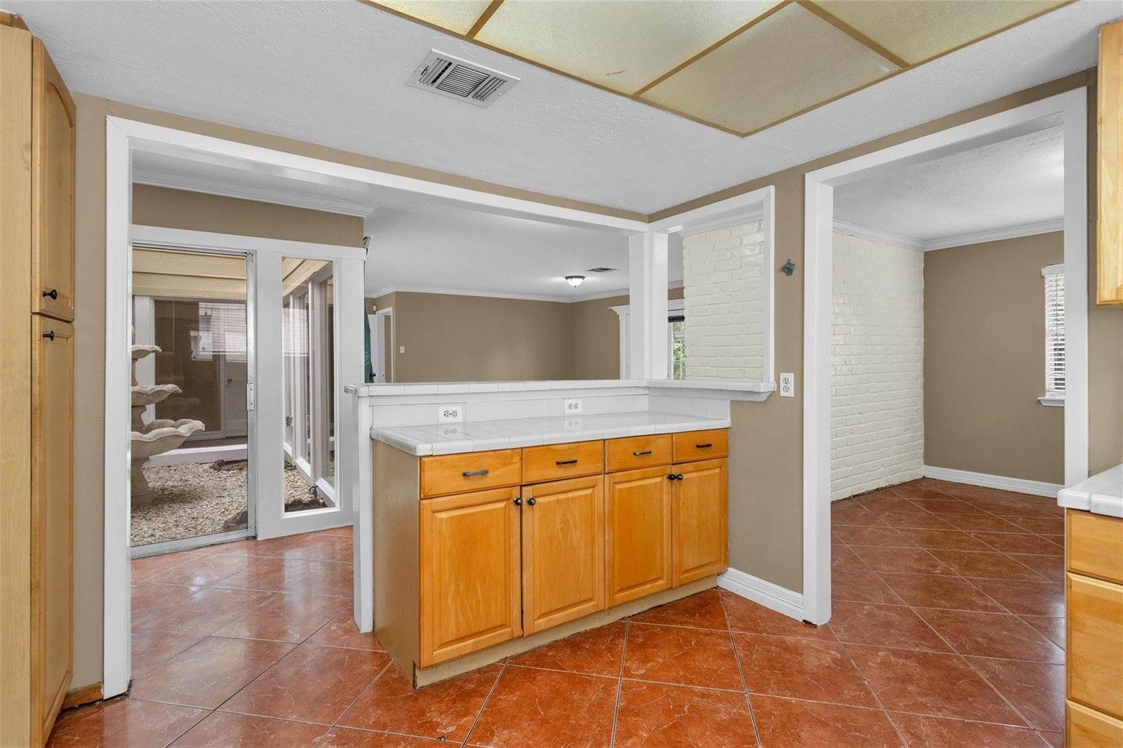 13818 Towne Way Drive, Sugar Land, TX 77498