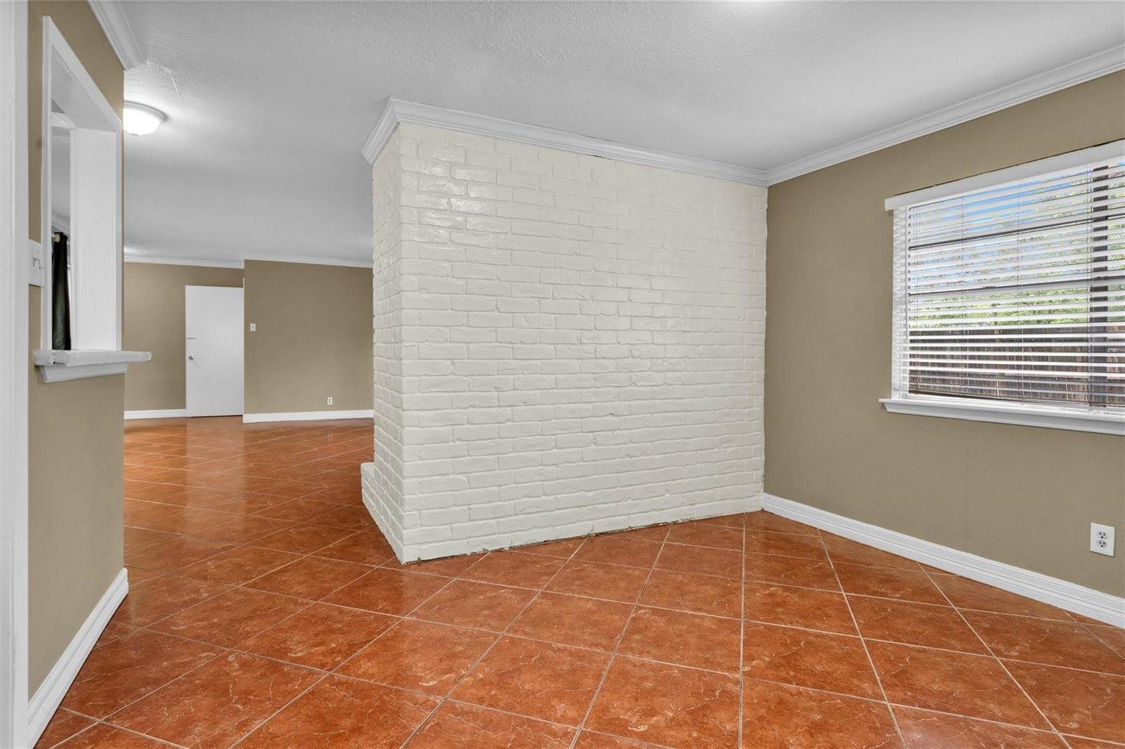 13818 Towne Way Drive, Sugar Land, TX 77498