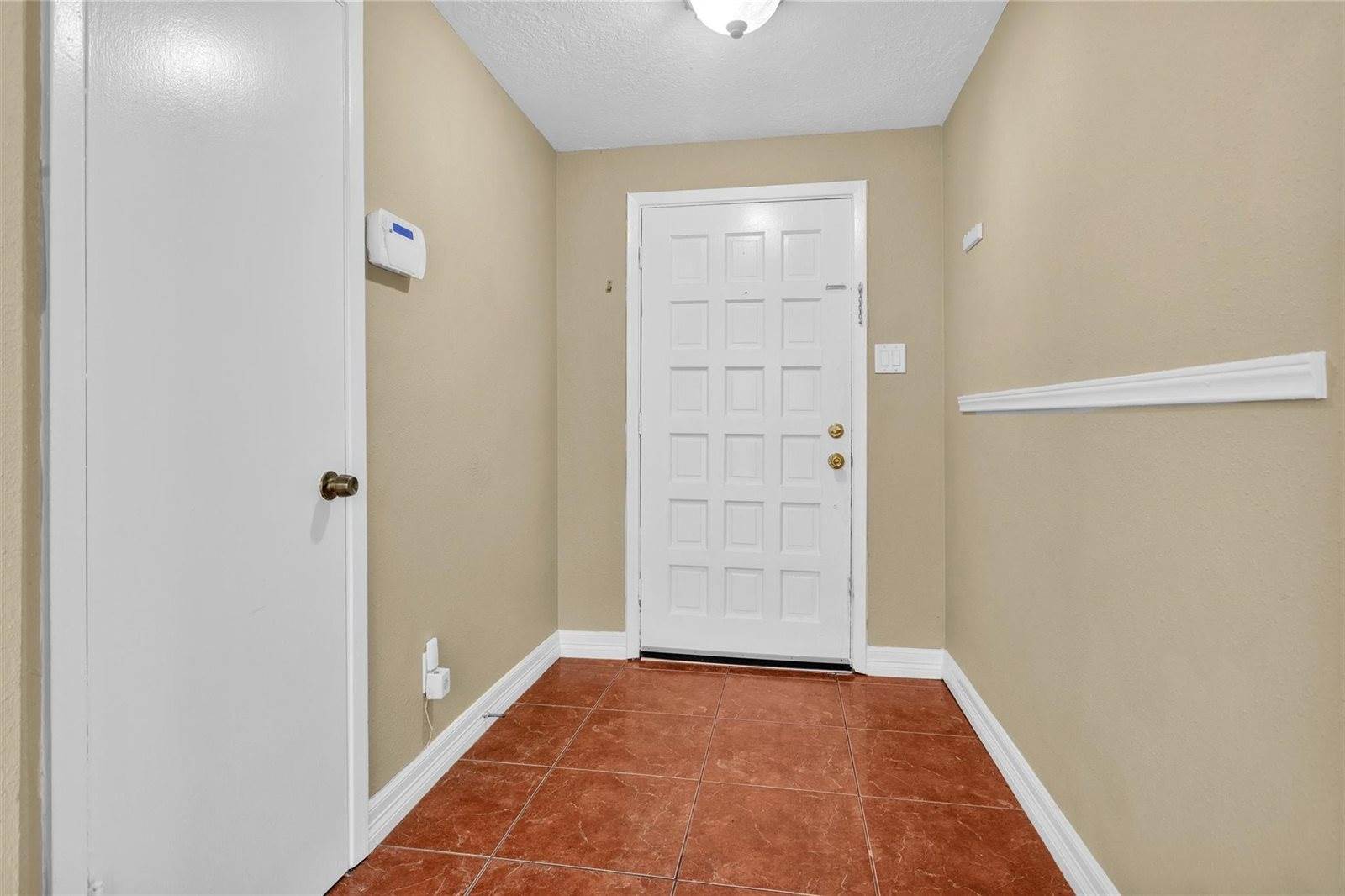 13818 Towne Way Drive, Sugar Land, TX 77498