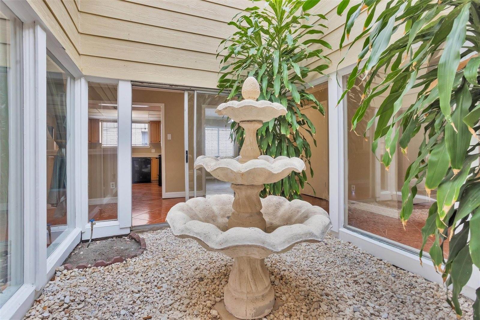 13818 Towne Way Drive, Sugar Land, TX 77498