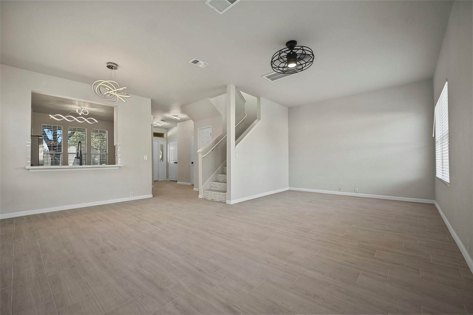 9718 Coyote Creek Drive, Houston, TX 77095