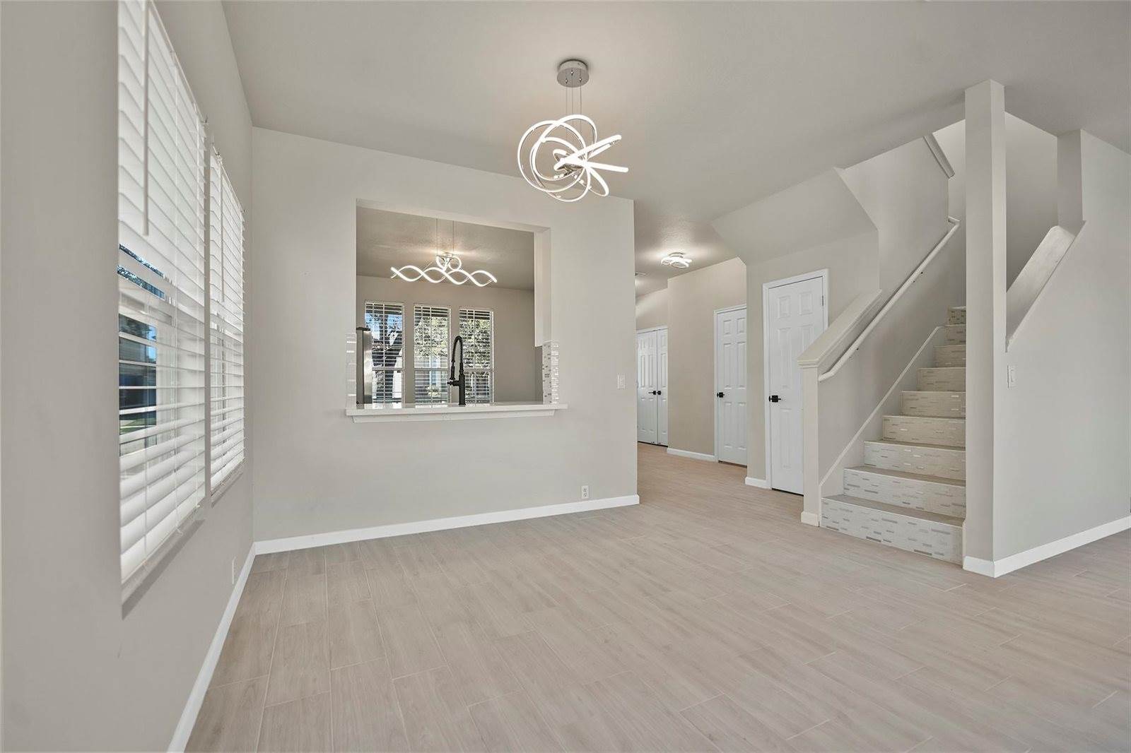 9718 Coyote Creek Drive, Houston, TX 77095