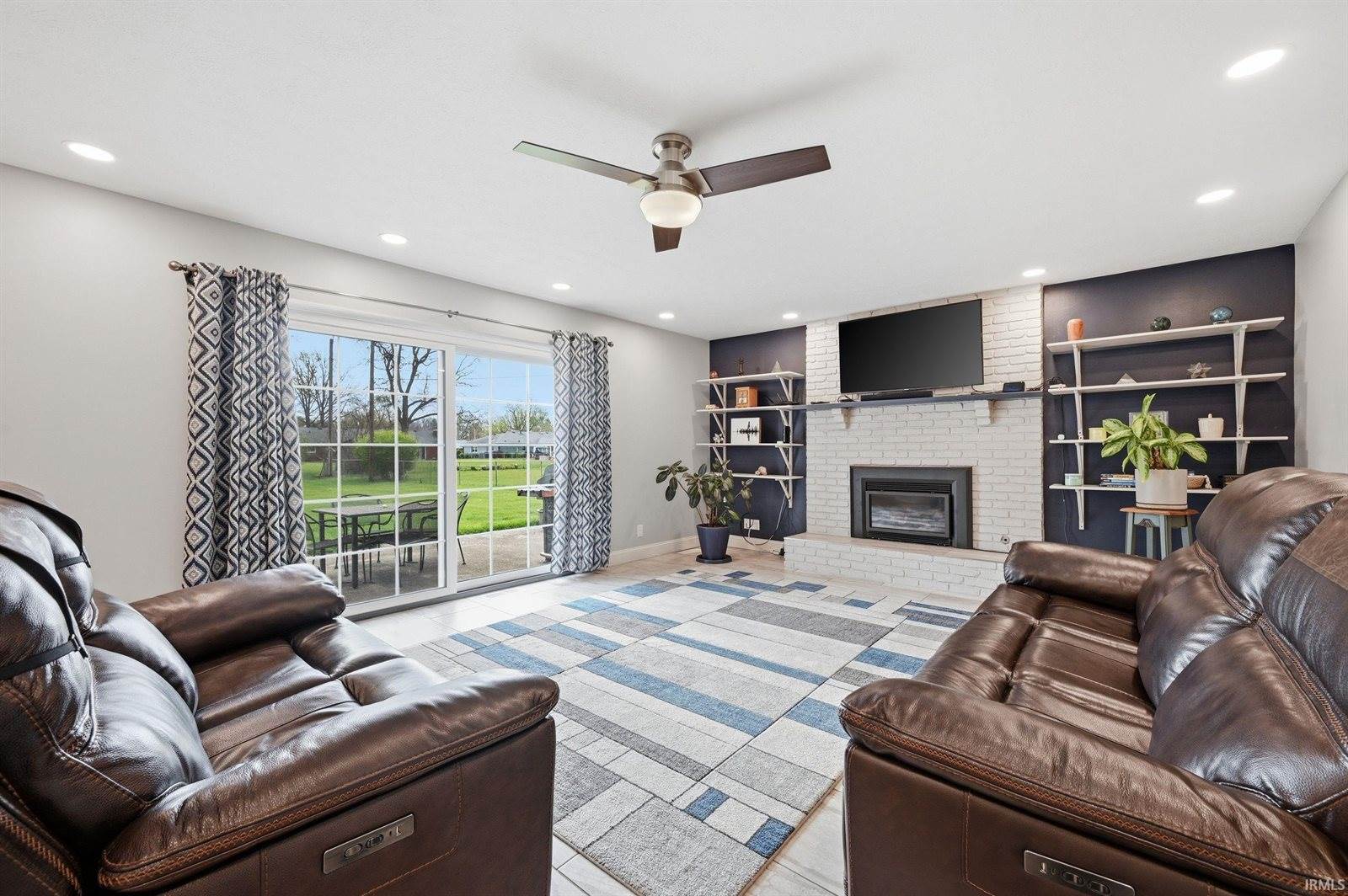 300 N Bayberry Lane, Muncie, IN 47304