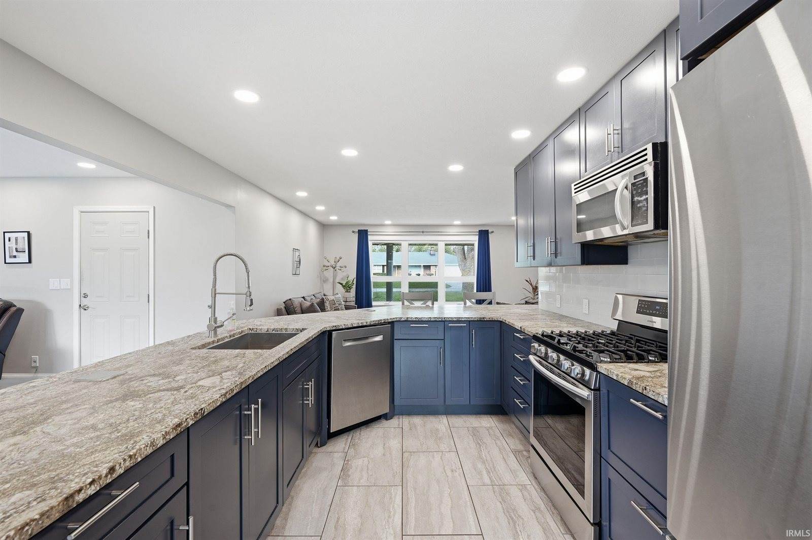 300 N Bayberry Lane, Muncie, IN 47304