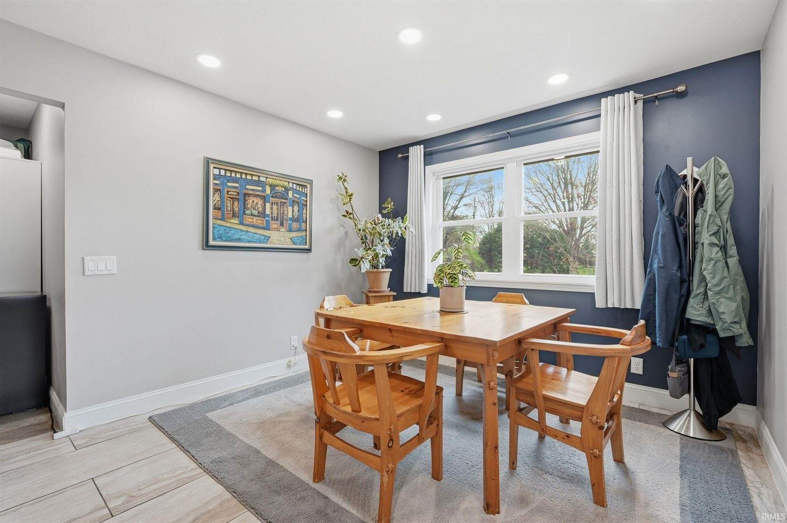 300 N Bayberry Lane, Muncie, IN 47304