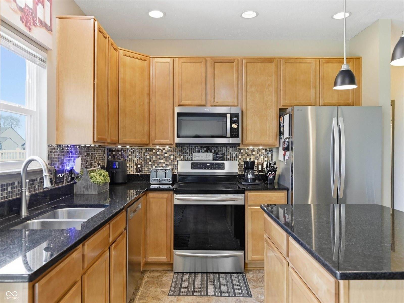 1080 Kelsneland Drive, Avon, IN 46123