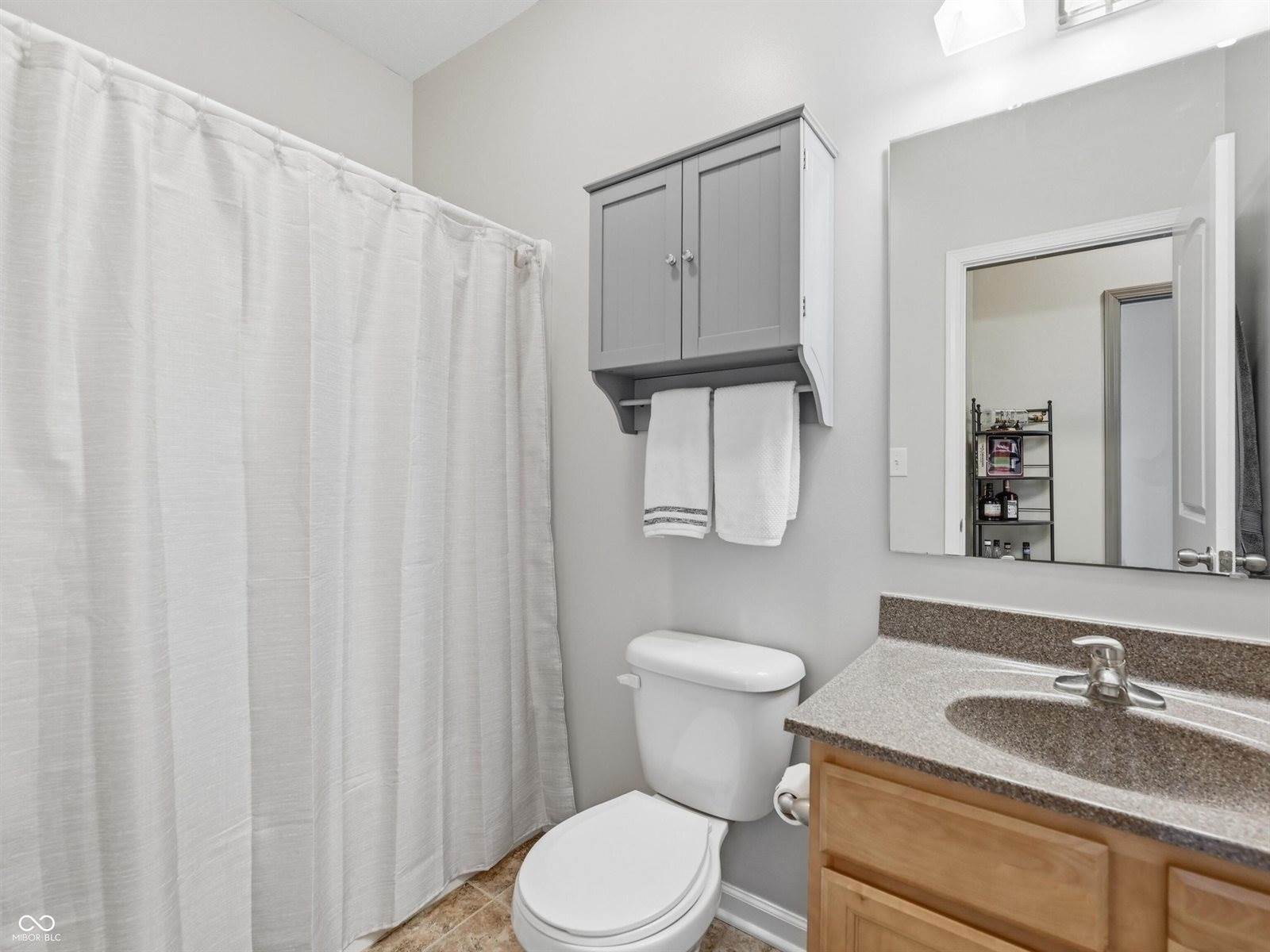 1080 Kelsneland Drive, Avon, IN 46123