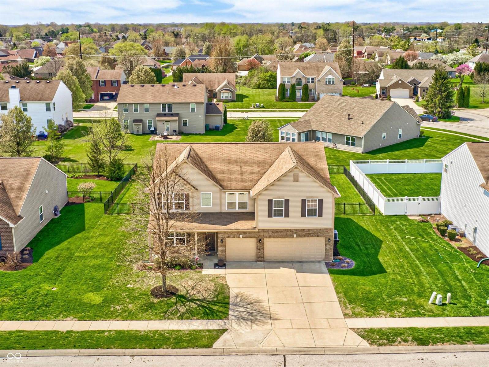 1080 Kelsneland Drive, Avon, IN 46123