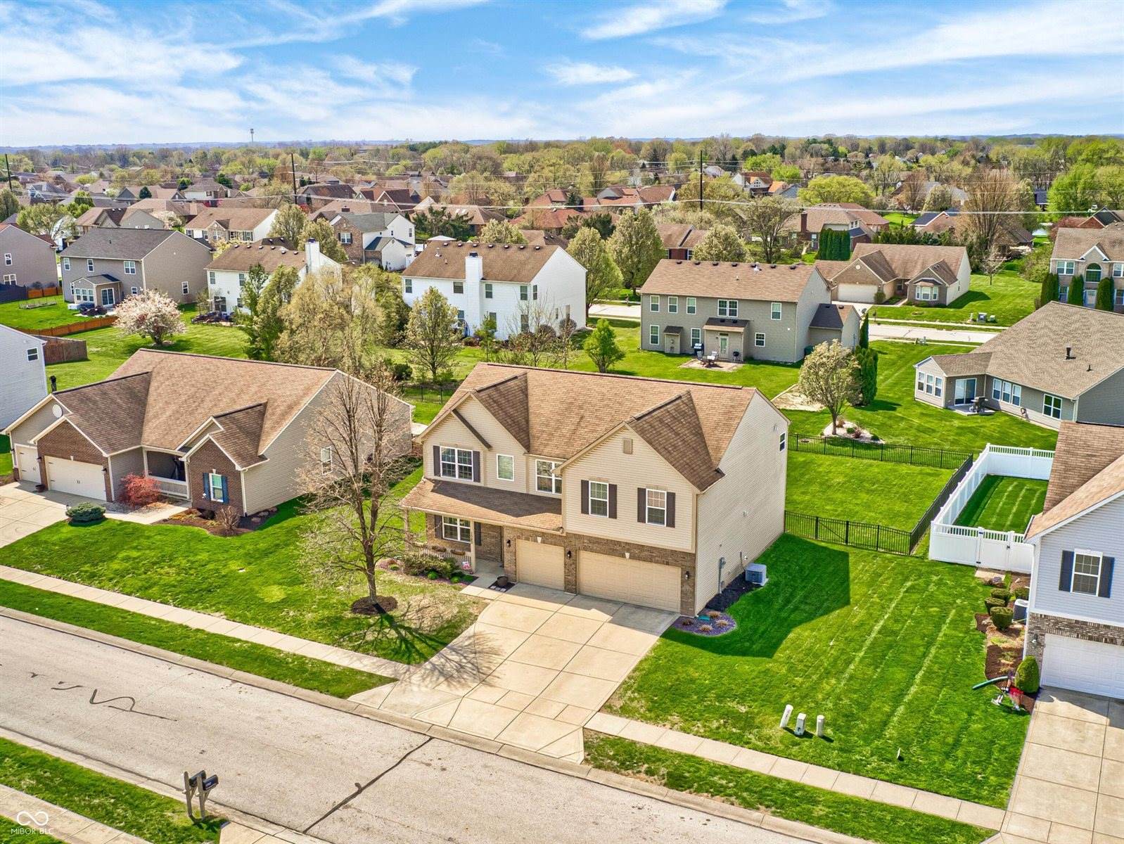 1080 Kelsneland Drive, Avon, IN 46123