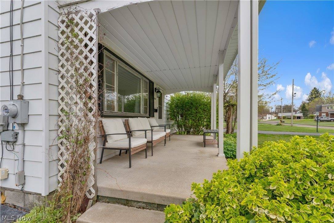 4649 Waseka Lane, Youngstown, OH 44512