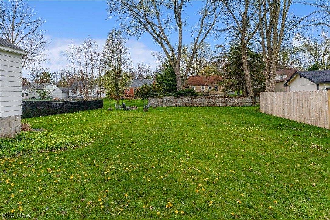 4649 Waseka Lane, Youngstown, OH 44512