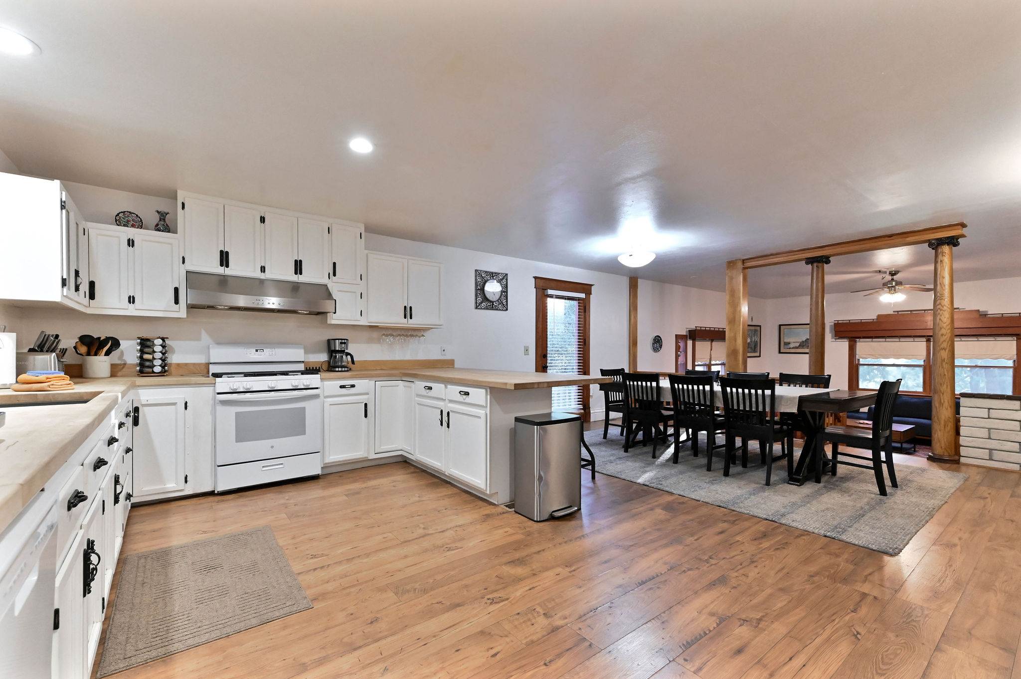 5276 Hwy 4, Hathaway Pines, CA 95233