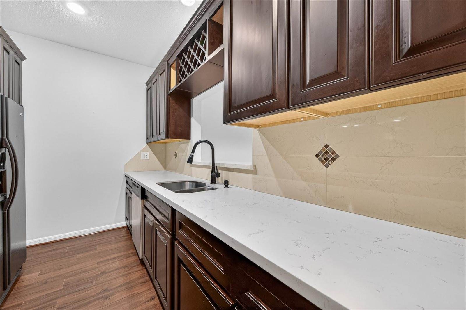 6000 Reims Road, Houston, TX 77036