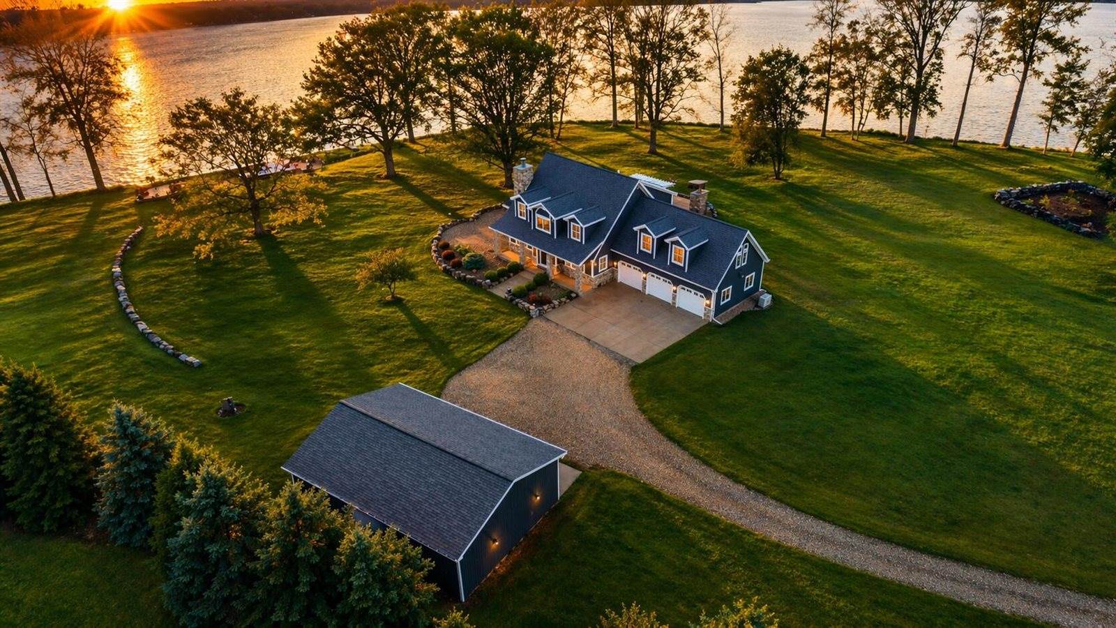 1291 South Queensway Drive, Lake Isabella, MI 48893