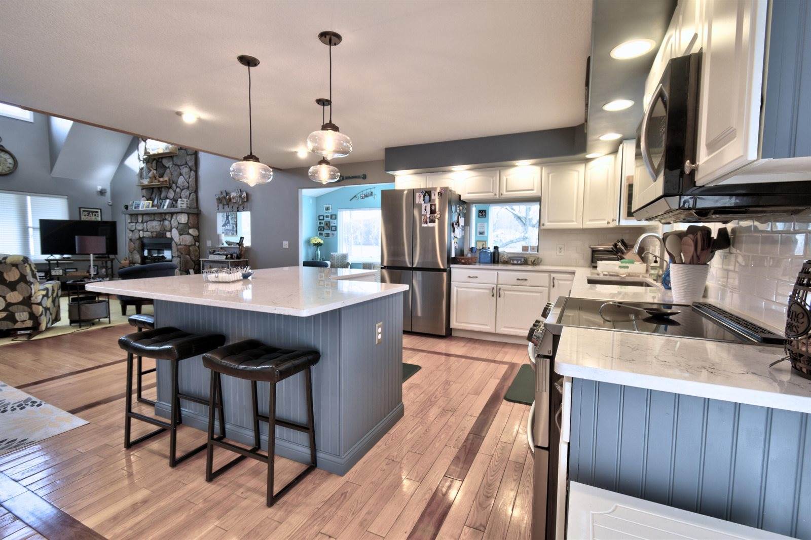 1291 South Queensway Drive, Lake Isabella, MI 48893