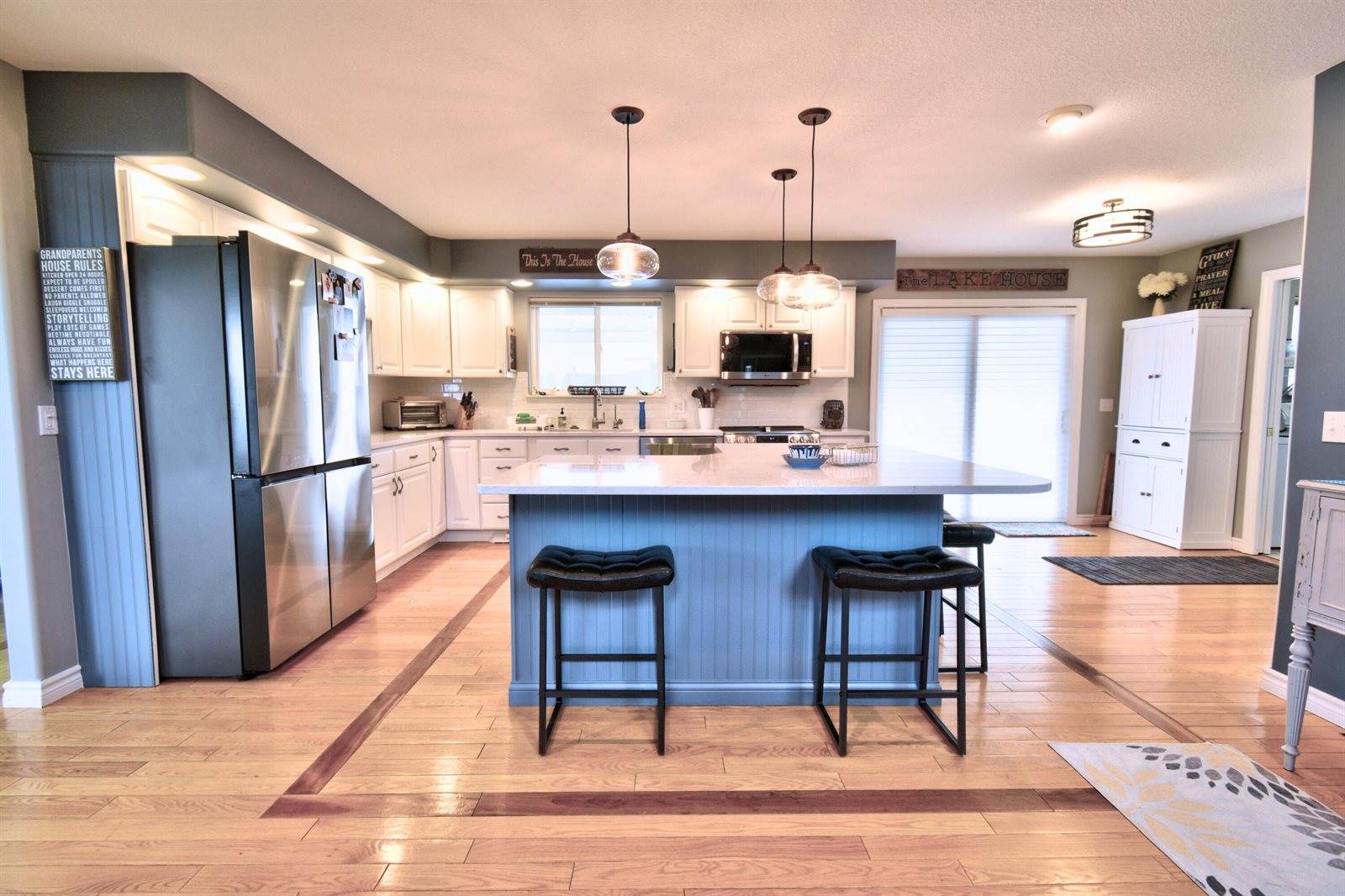 1291 South Queensway Drive, Lake Isabella, MI 48893