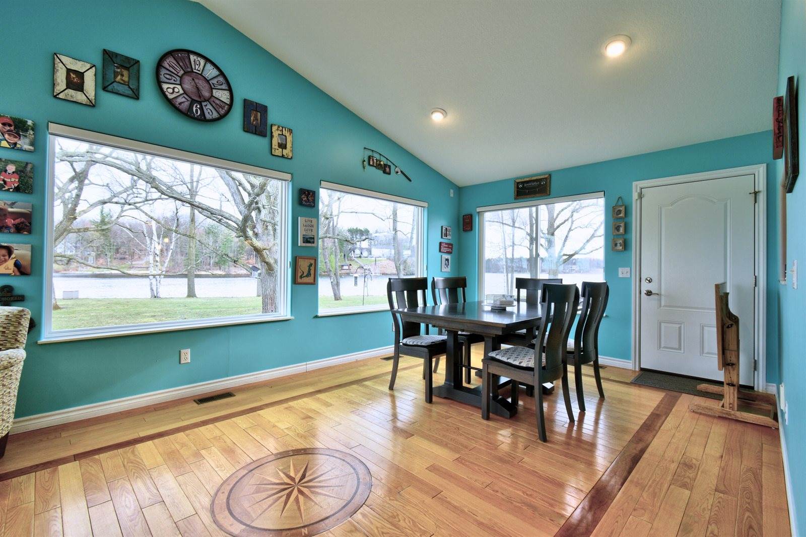 1291 South Queensway Drive, Lake Isabella, MI 48893