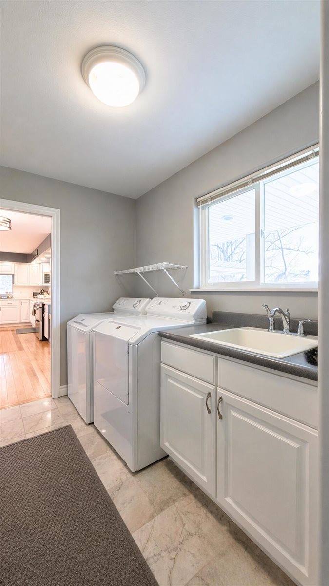 1291 South Queensway Drive, Lake Isabella, MI 48893