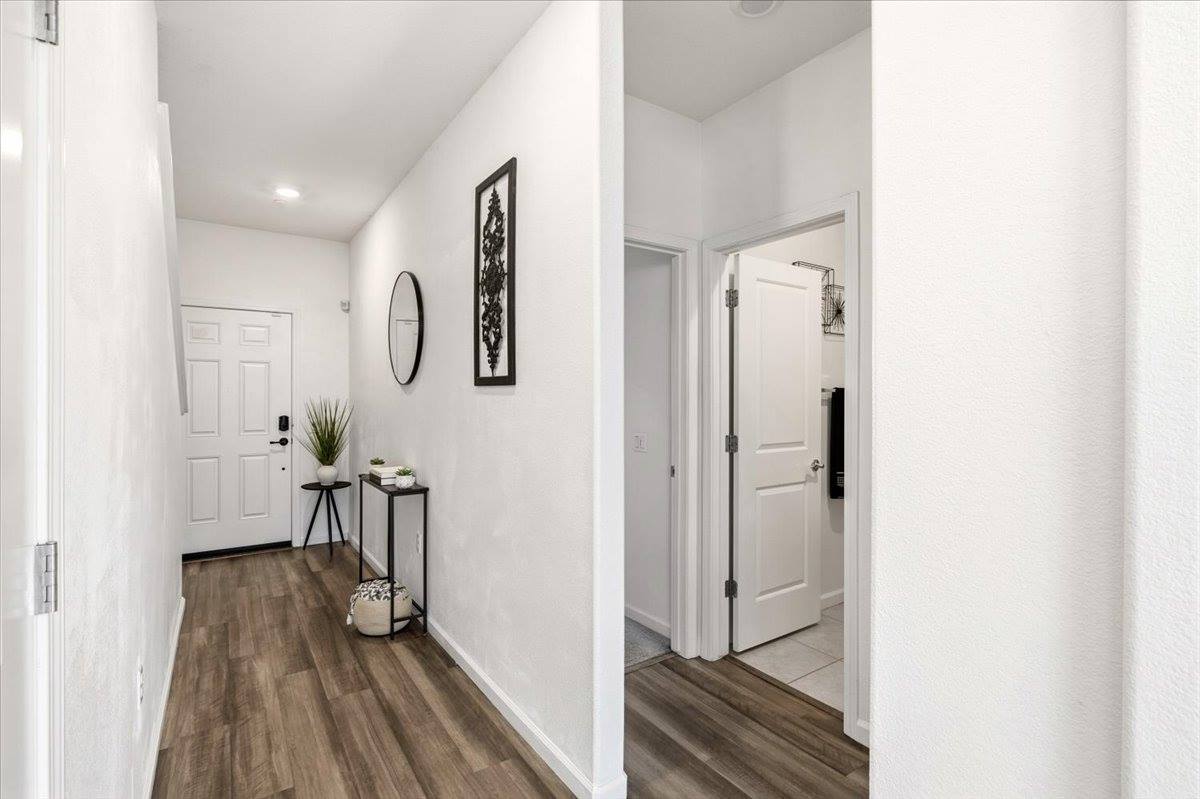 1370 Abrozo way, Plumas Lake, CA 95961