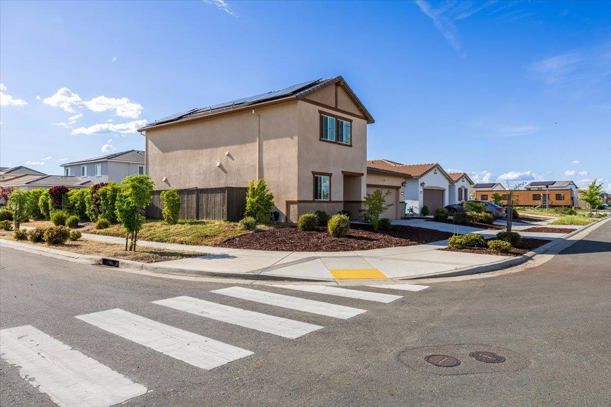 1370 Abrozo way, Plumas Lake, CA 95961