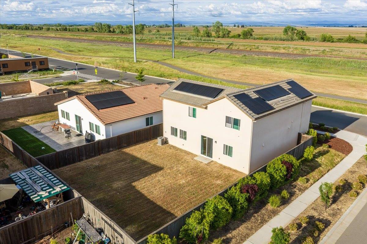 1370 Abrozo way, Plumas Lake, CA 95961