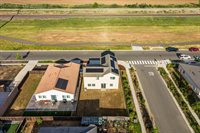 1370 Abrozo way, Plumas Lake, CA 95961
