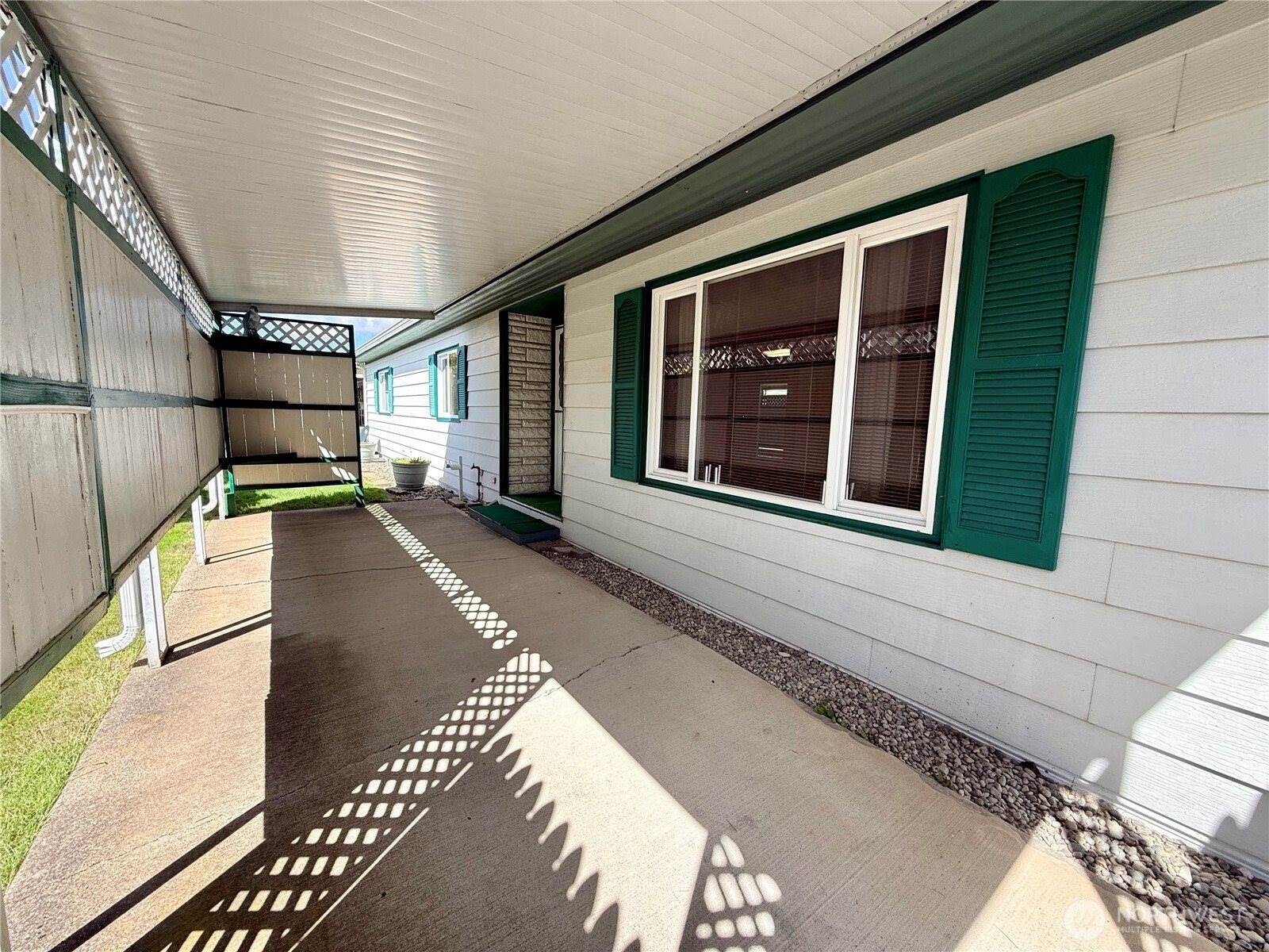 2204 Alonda Lane NE, Olympia, WA 98516