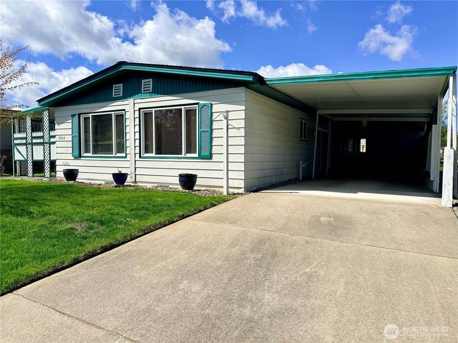 2204 Alonda Lane NE, Olympia, WA 98516
