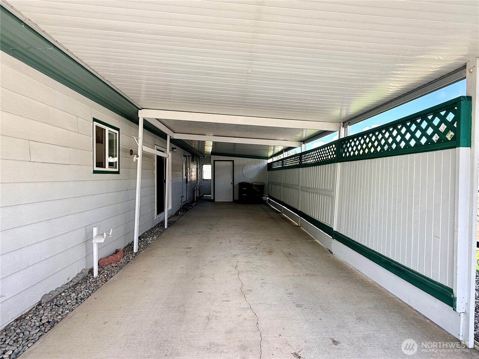 2204 Alonda Lane NE, Olympia, WA 98516
